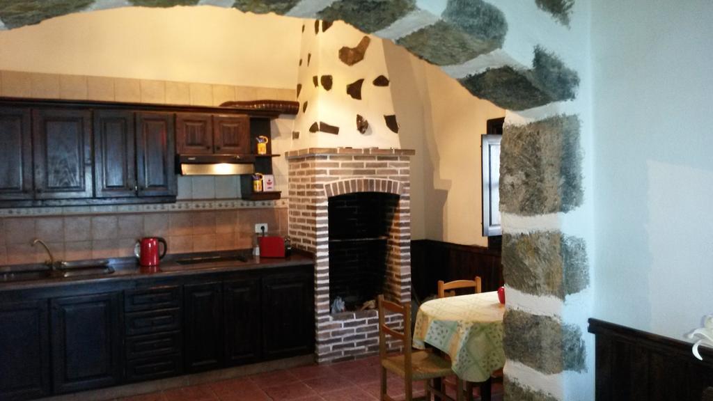 הוילה איקוד דה לוס וינוס Casa Canaria La Moncloa חדר תמונה